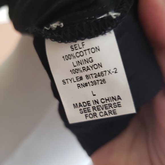 Wild Honey Black Eyelet 3/4 Sleeve Crop Top - Picture 6 of 7